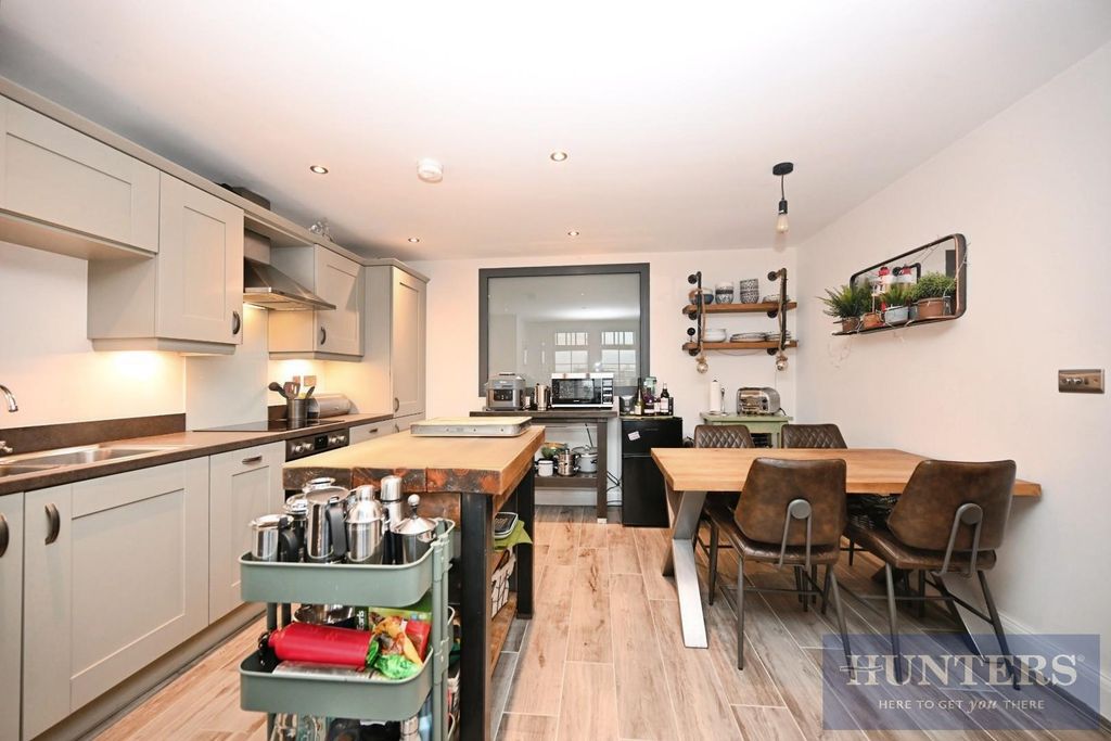 Property photo 2 of 16 893Abfe2-Dsc_1130.Jpg