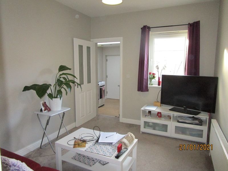 Property photo 1 of 8 Lounge
