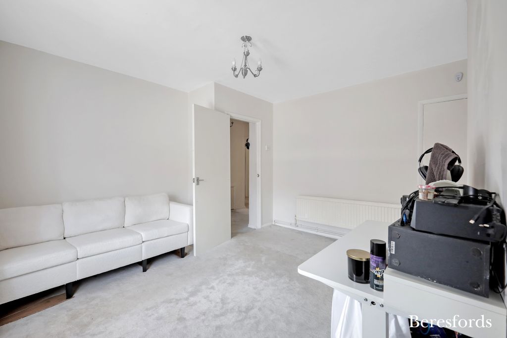 Property photo 3 of 11 Picture No. 14