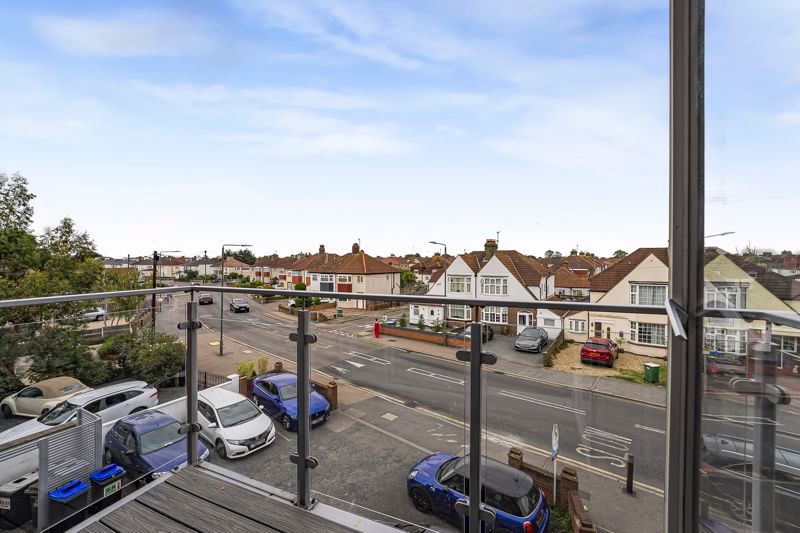 Property photo 3 of 17 Photo 14