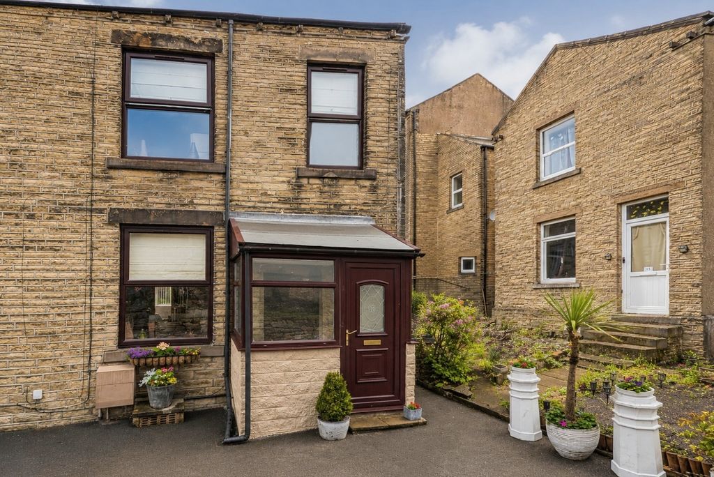 Property photo 2 of 20 Horsley Fold Ewemove Brighouse (9)