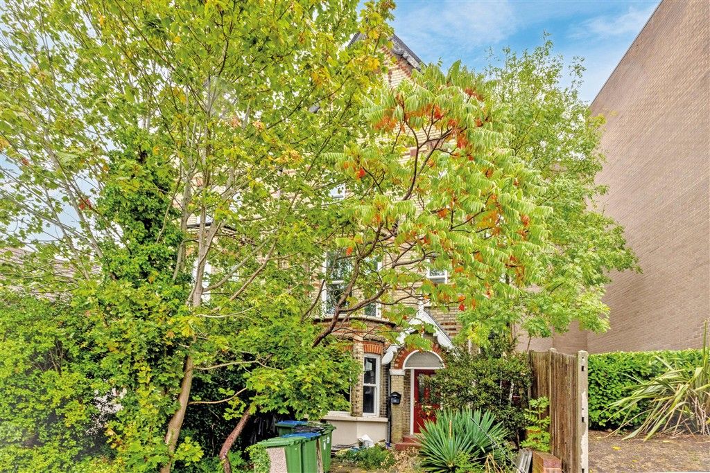 Property photo 1 of 5