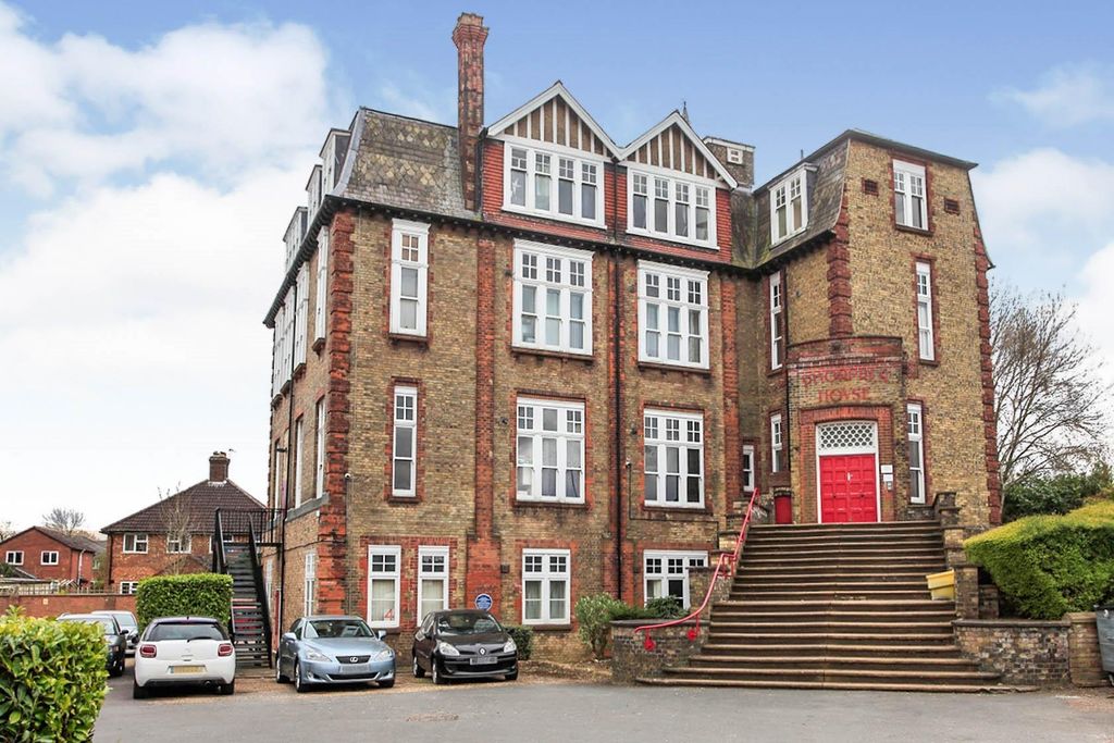 Property photo 1 of 4 Front