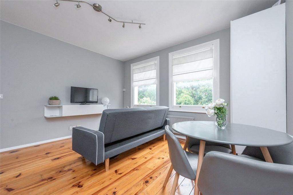 Property photo 2 of 7 Picture No. 04