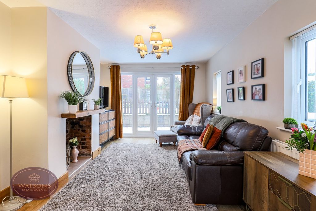 Property photo 2 of 34