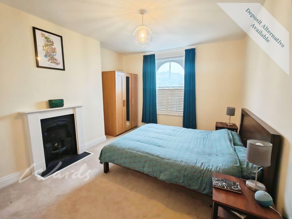 Property photo 2 of 7 Bedroom 1