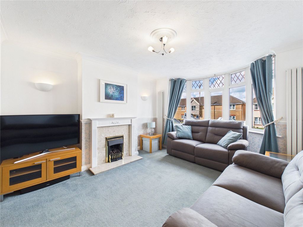 Property photo 3 of 22 Picture No. 16