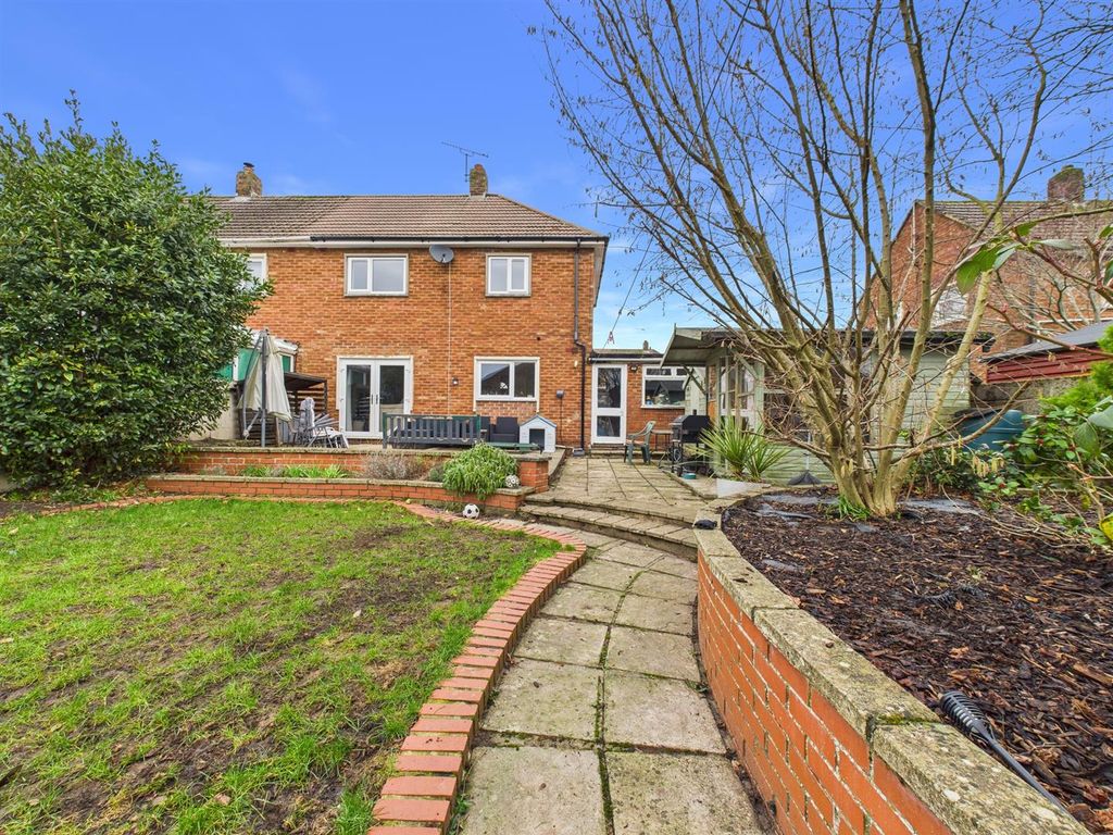 Property photo 2 of 10 Rear