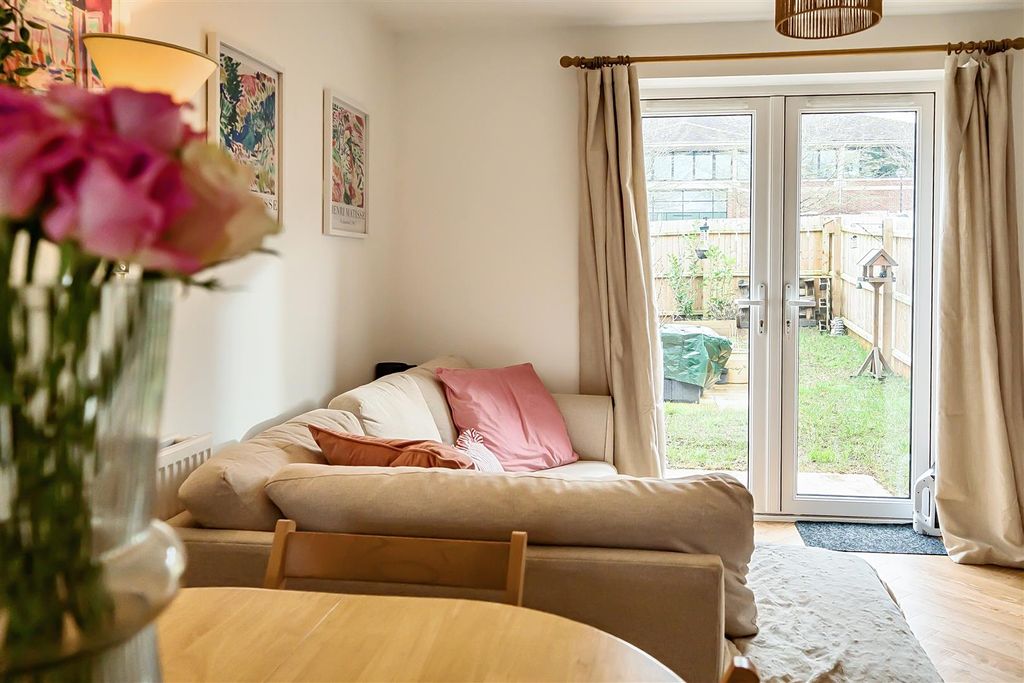 Property photo 3 of 13