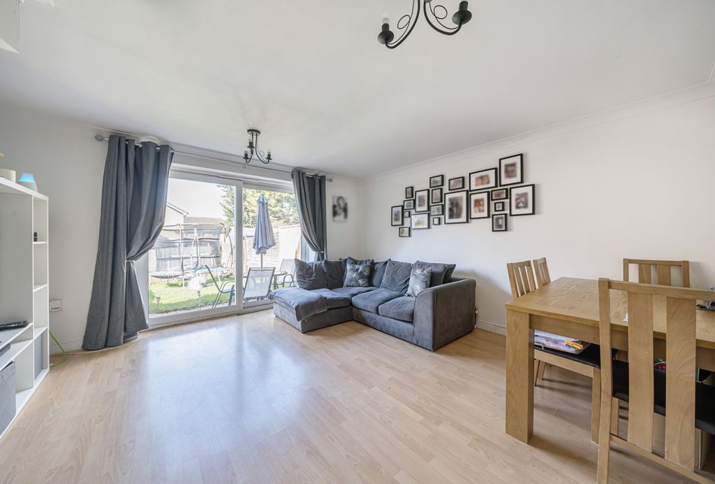 Property photo 2 of 10 962858 (3).Jpg