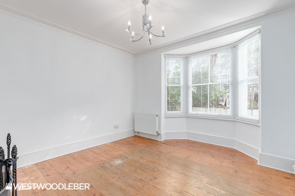 Property photo 3 of 29