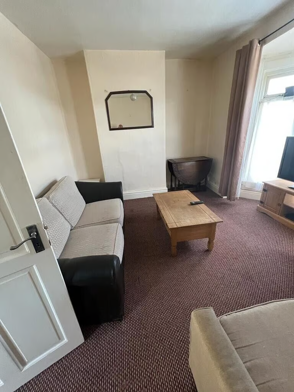 Property photo 3 of 3