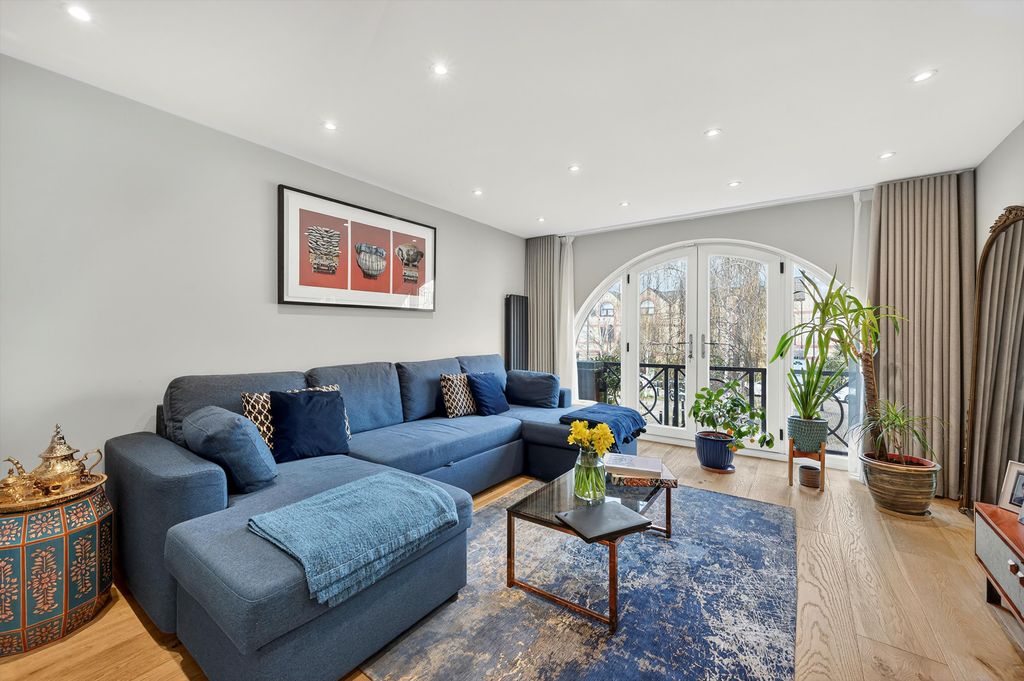 Property photo 2 of 14 Image