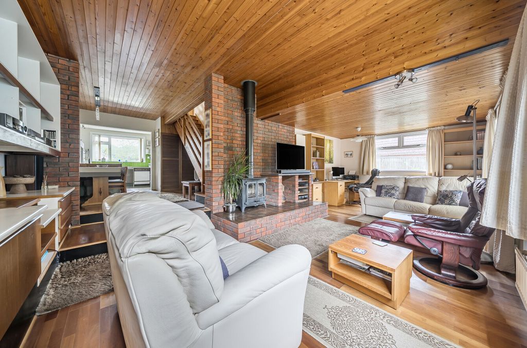 Property photo 2 of 17 1345247-2-68Af176...