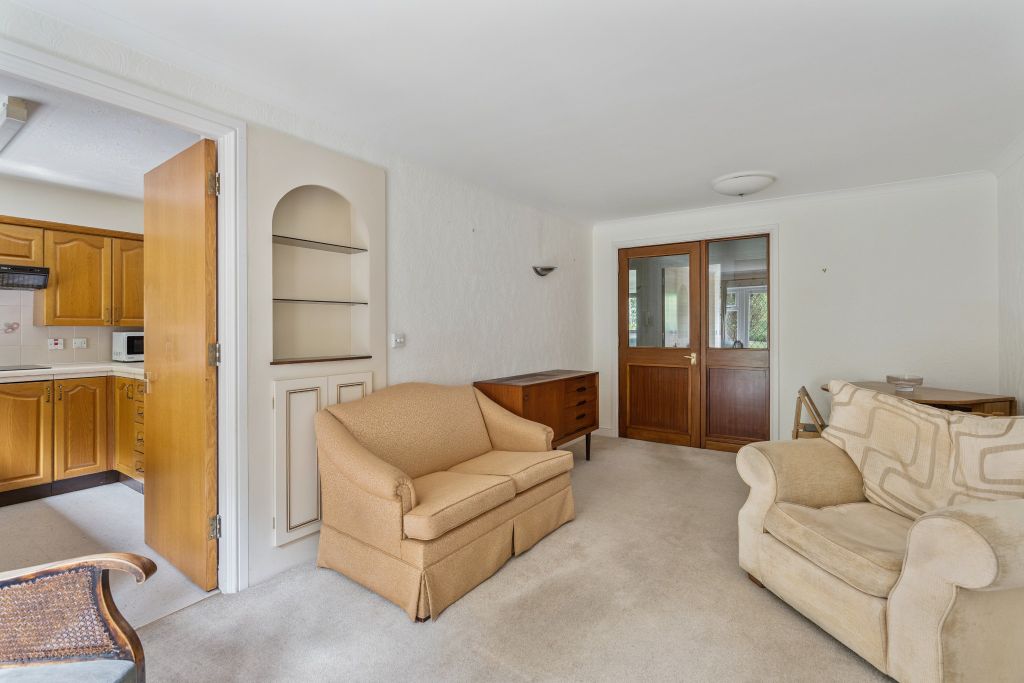 Property photo 3 of 21