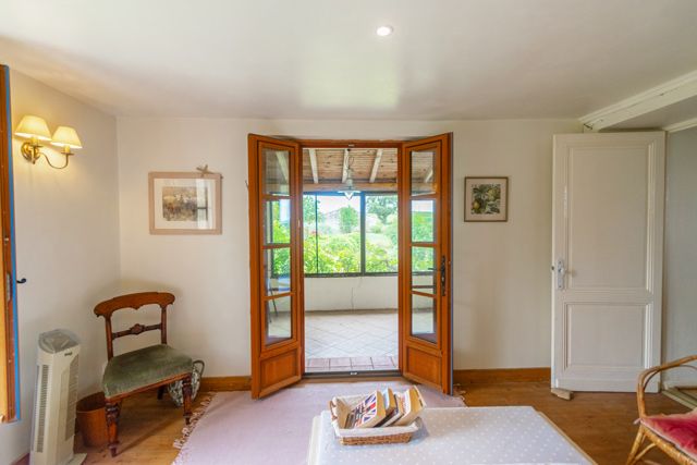 Property photo 3 of 26