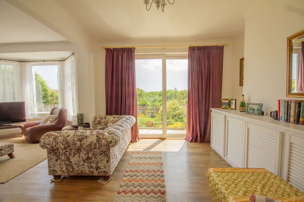 Property photo 3 of 22 Tps 01726 217 888-30