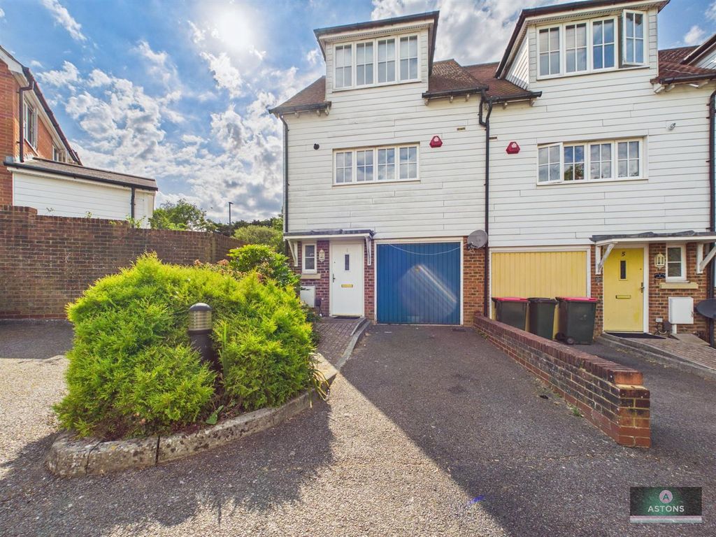 Property photo 1 of 17 Cam02067G0-Pr0359-Still019.Jpg