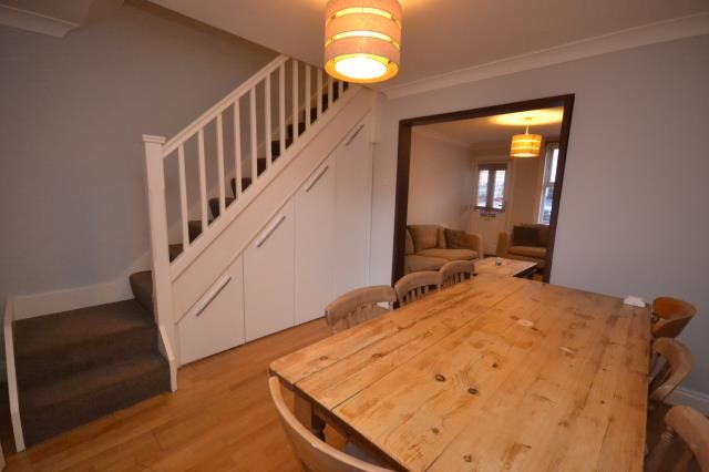 Property photo 3 of 11 Dining Area