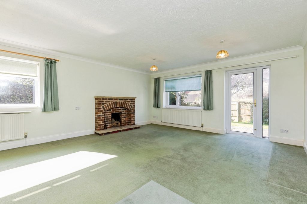Property photo 2 of 20 Pbox-Img.Jpg