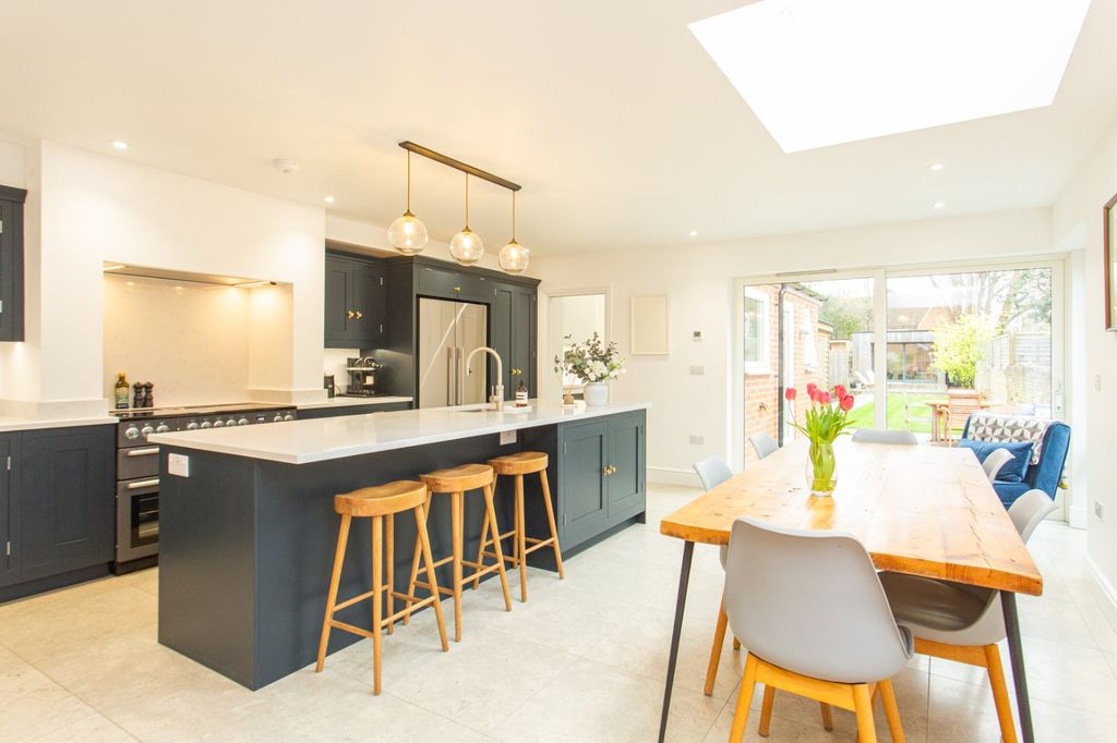 Property photo 2 of 30 Picture 2