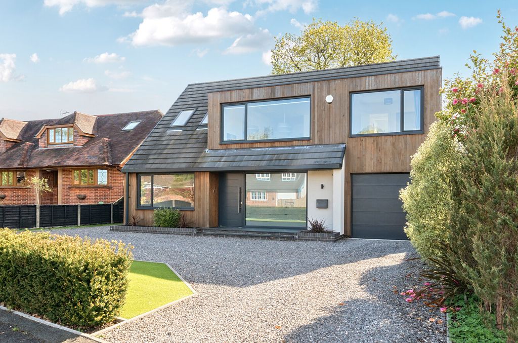 Property photo 1 of 18 1442086-1-69E5F51...