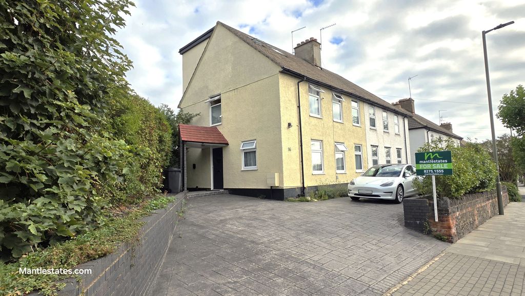 Property photo 1 of 22 4 Double Bedroom Semi-Detached House For Sale On Longmore Avenue, East Barnet En4