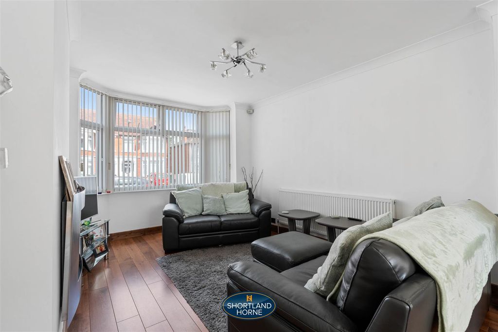 Property photo 3 of 26 55 Stepping Stones Rd (17 Of 28).Jpg