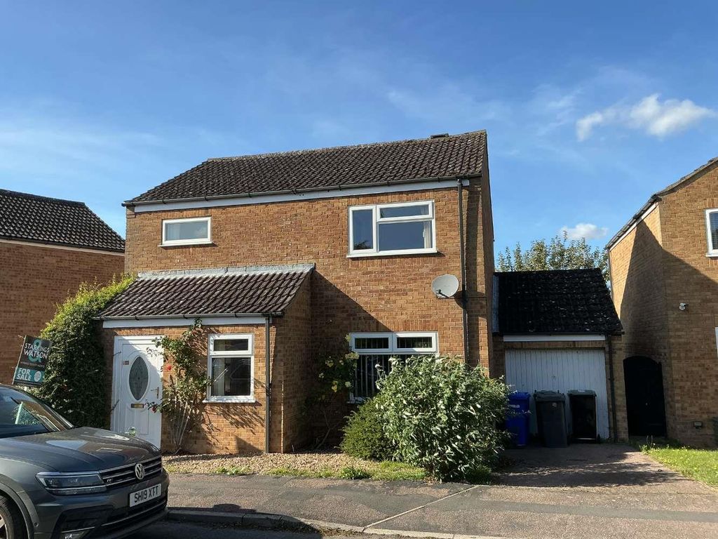 Property photo 1 of 8