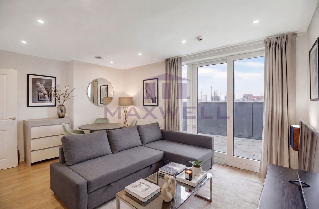 Property photo 1 of 8 For Sale, Buy - 1 Bed In Celestial House, London, E14