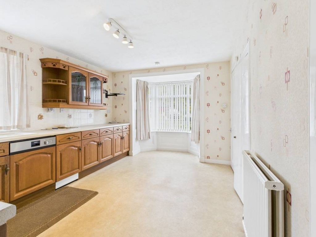 Property photo 3 of 26