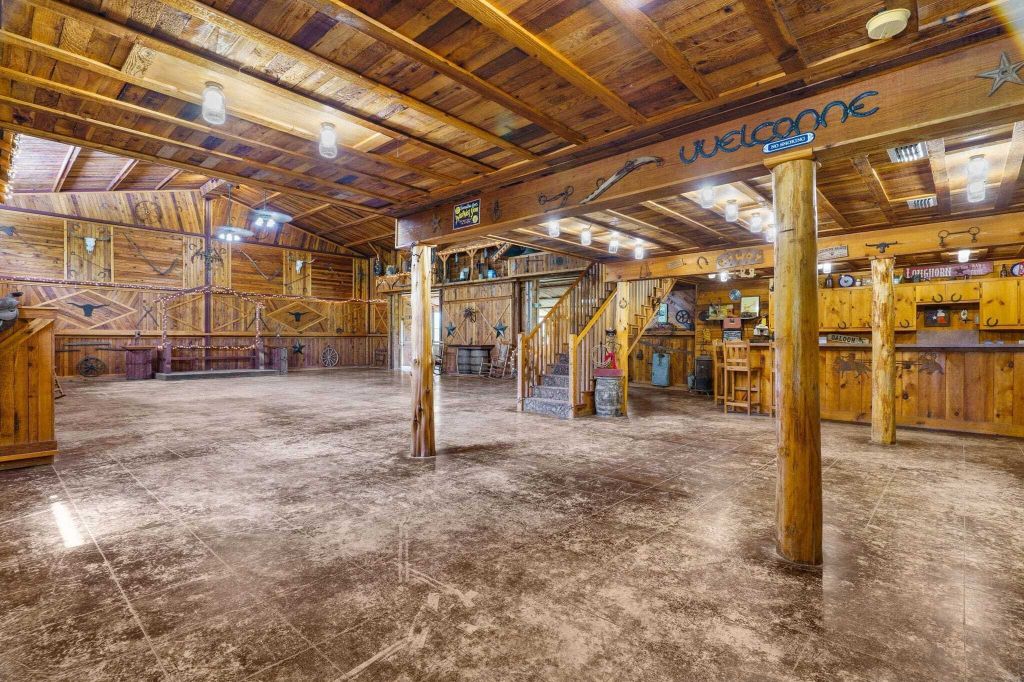 Property photo 3 of 3 <Alttext/>