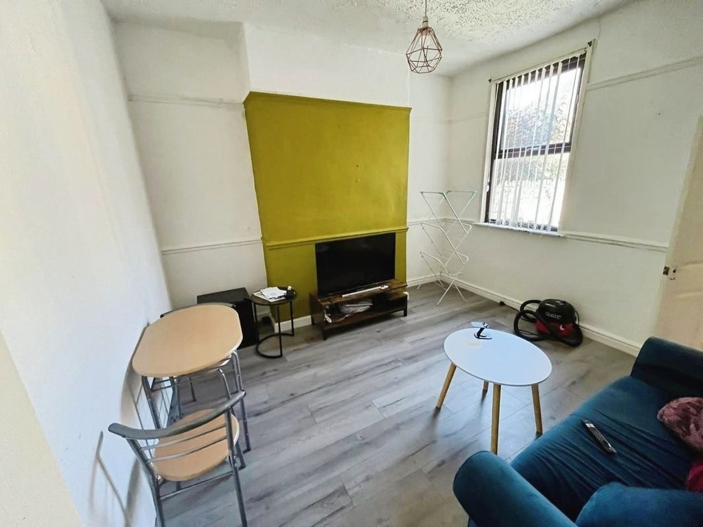 Property photo 3 of 10 Pbox-Img.Jpg