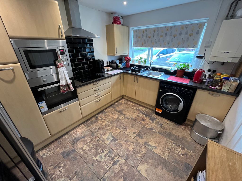 Property photo 2 of 14 Image