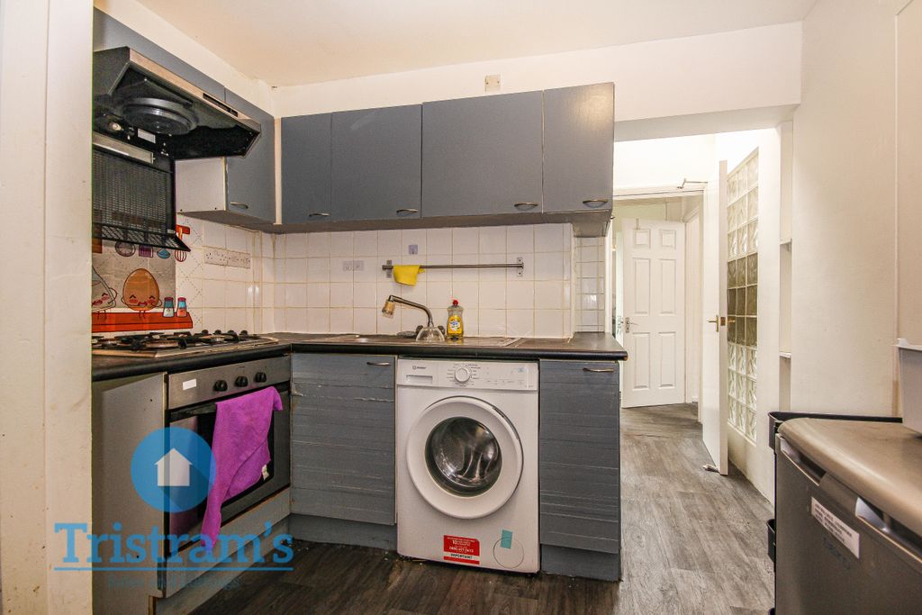 Property photo 3 of 10 Img_4009