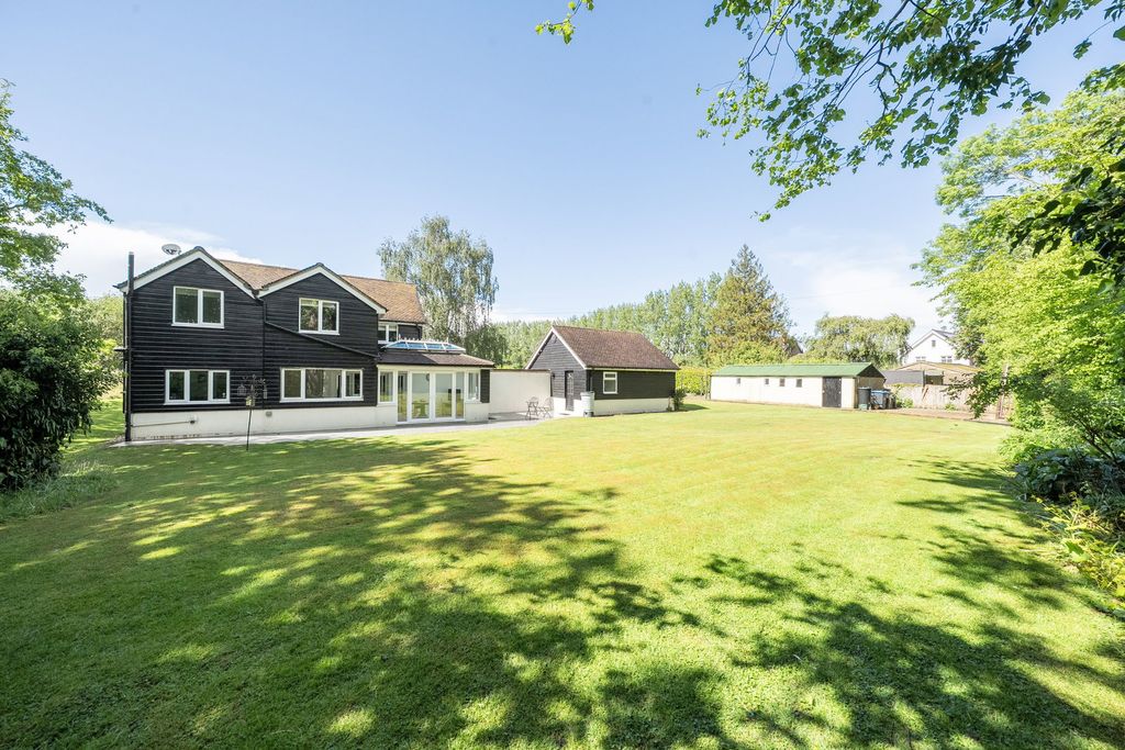 Property photo 1 of 32