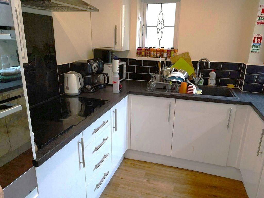 Property photo 3 of 8