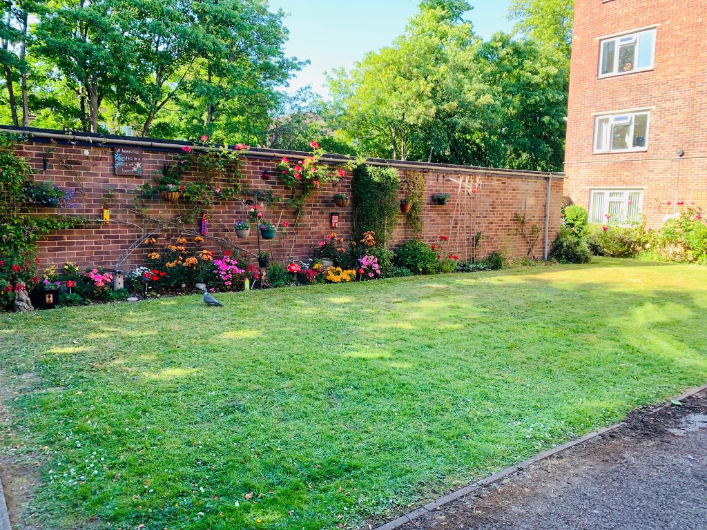 Property photo 2 of 6