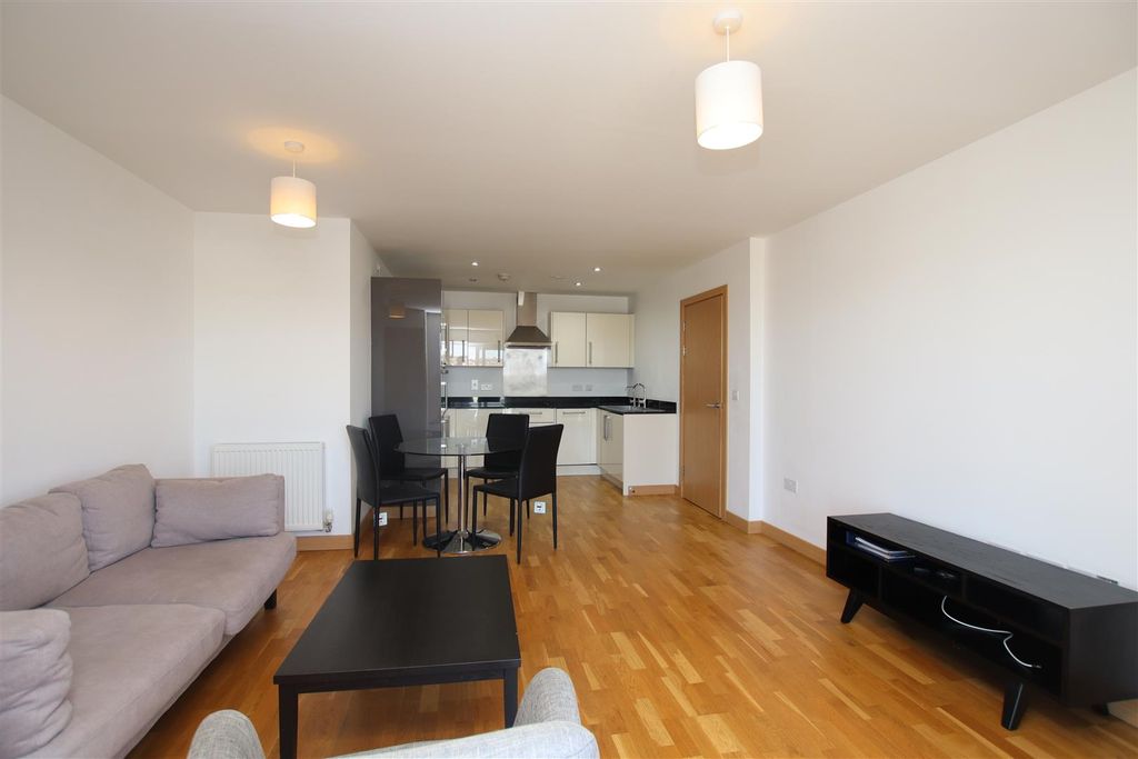 Property photo 3 of 8 Img_8963.Jpg