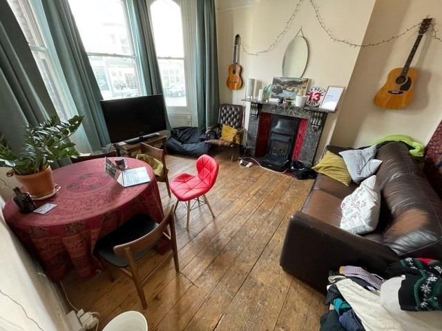 Property photo 2 of 15 Lounge.Jpg