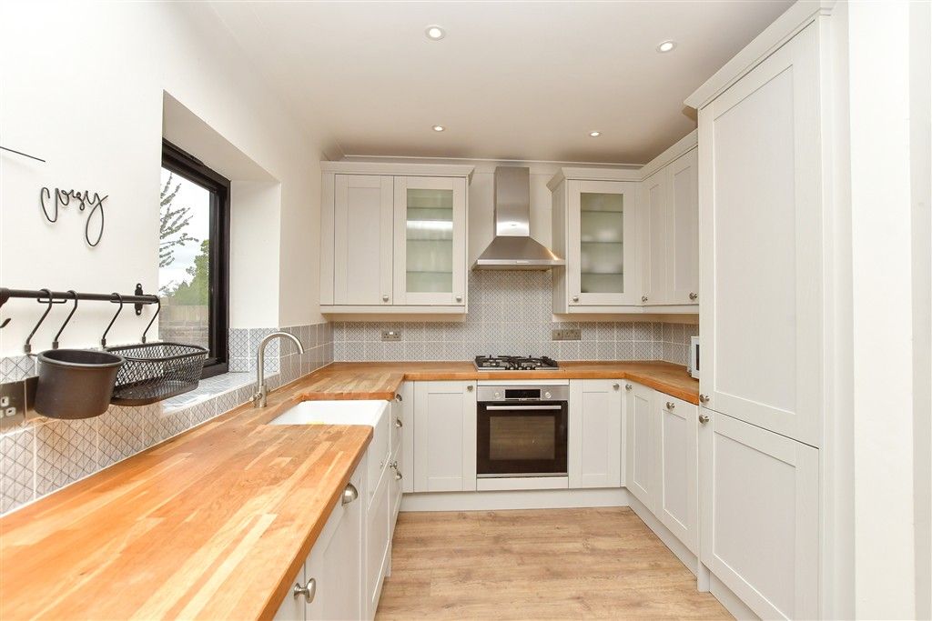 Property photo 3 of 12 Kitchen/Diner