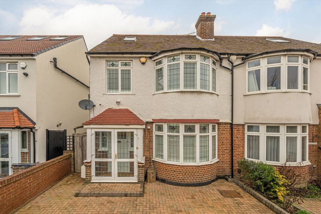 Property photo 1 of 9