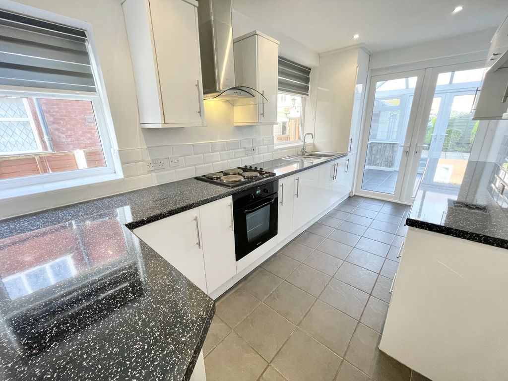 Property photo 3 of 23