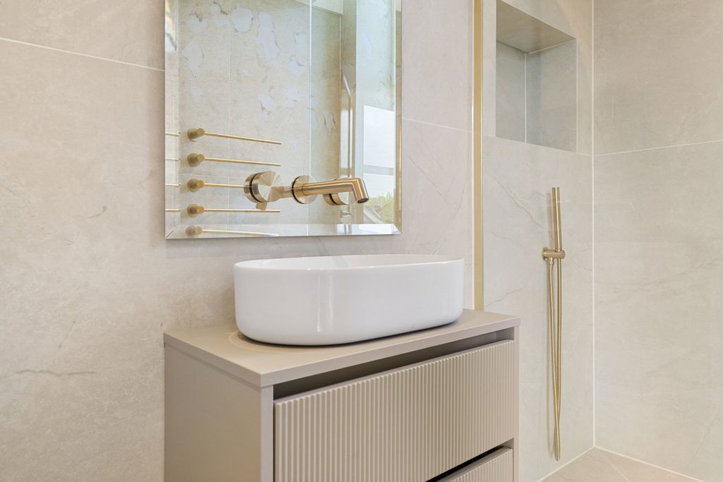 Additional image 17 of 3 bed flat for saleVictoria Road, Formby L37