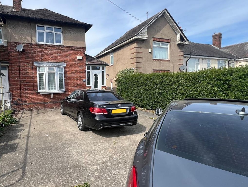 Property photo 2 of 18