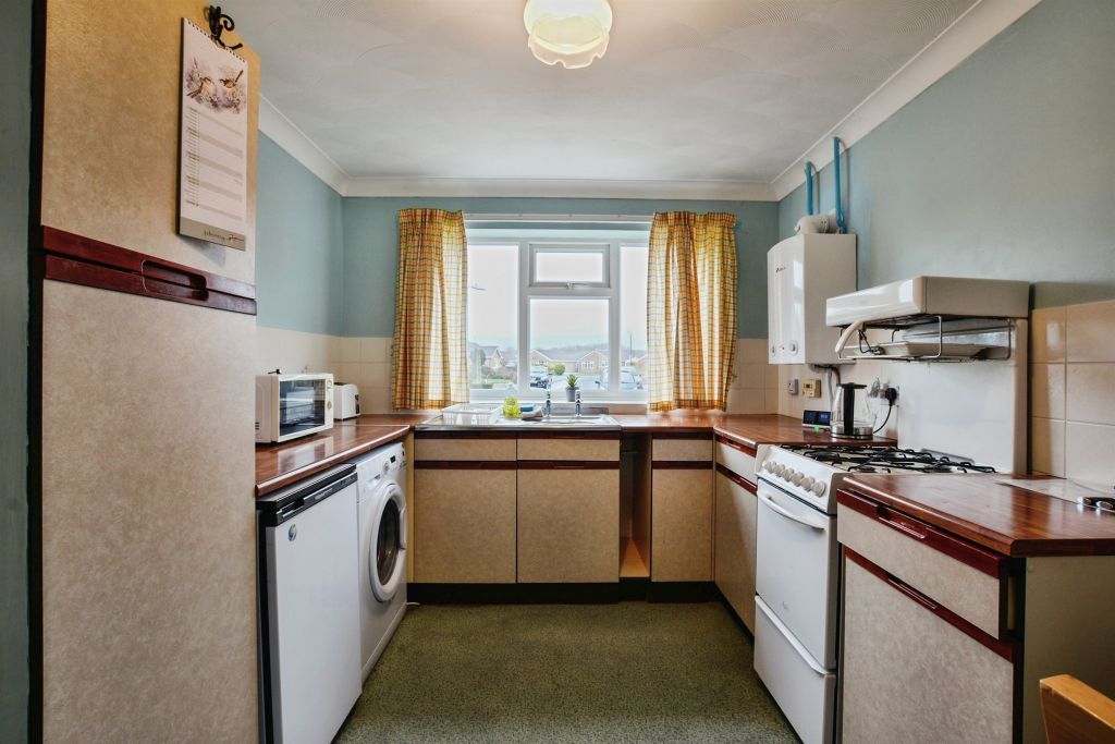 Property photo 3 of 17