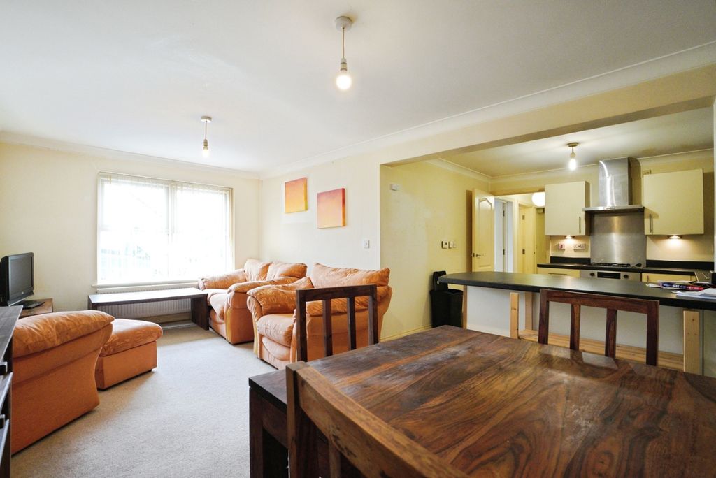 Property photo 2 of 17 Pbox-Img.Jpg
