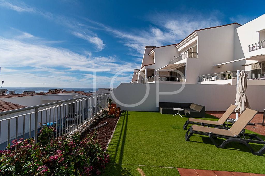 Property photo 1 of 26 Bright Apartment With A Large Terrace And Sea Views For Sale In Magnolia Golf Resort, La Caleta