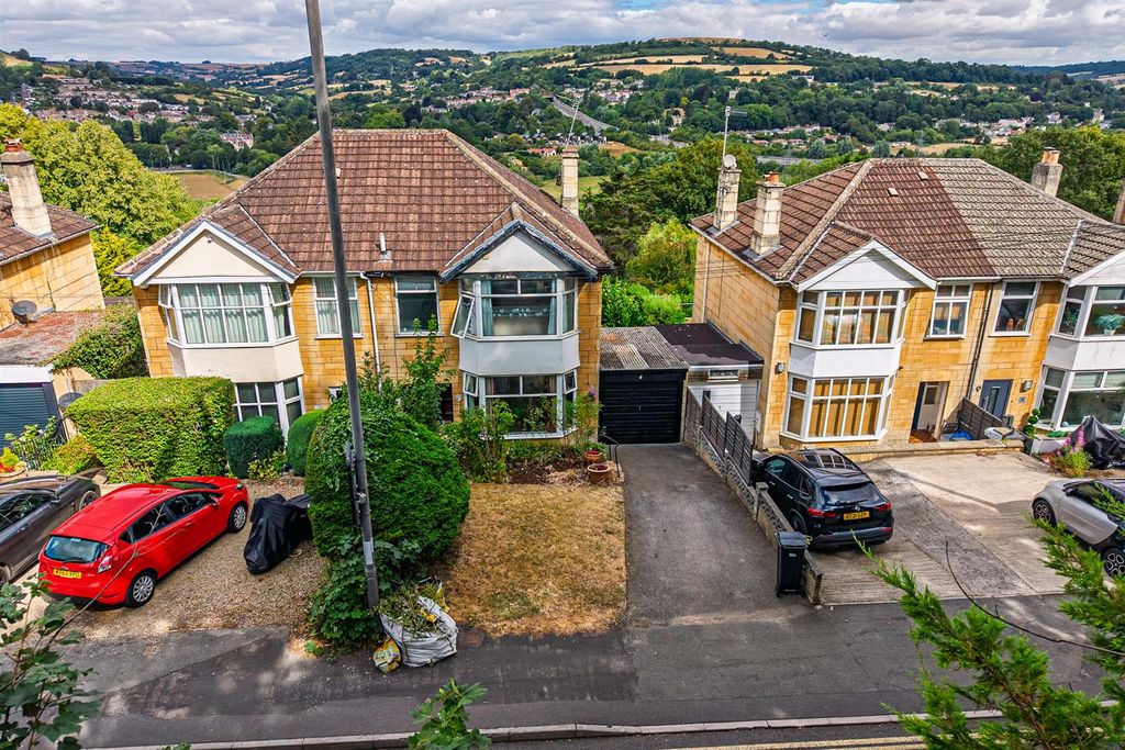 Property photo 1 of 48 4 Warminster Road, Bathampton, Bath BA2 6Sh | Free