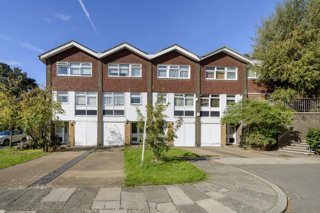 Property photo 1 of 23